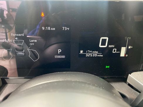 Used 2025 Nissan Kicks SV FWD image 5