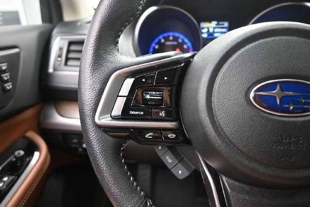 Used 2019 Subaru Outback 3.6R Touring w/ Popular Package #3A AWD/4WD image 14