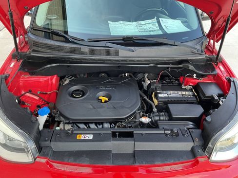 Used 2015 Kia Soul ! FWD image 44