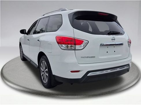 Used 2016 Nissan Pathfinder S FWD image 11