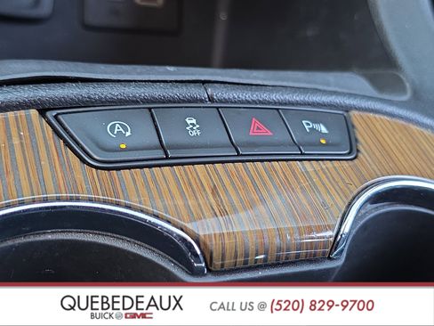 Used 2020 GMC Acadia SLE w/ LPO, Black Accent Package FWD image 21