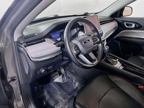 Used 2022 Jeep Compass Limited w/ Sun and Sound Group AWD/4WD image 9