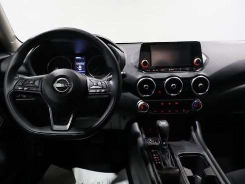 Used 2024 Nissan Sentra S image 17