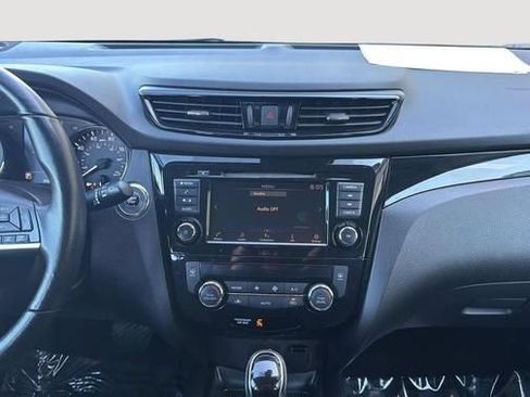 Used 2022 Nissan Rogue Sport SV AWD/4WD image 10
