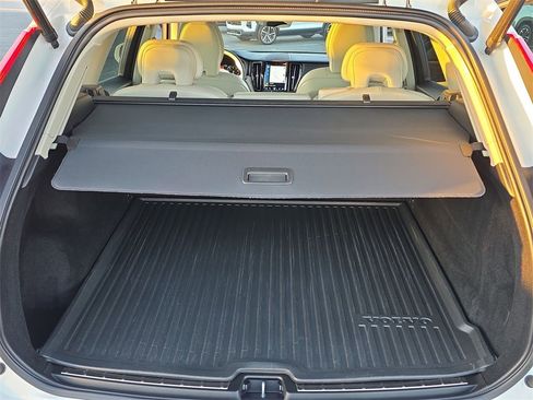 Used 2021 Volvo XC60 T5 Inscription w/ Protection Package Premier image 26