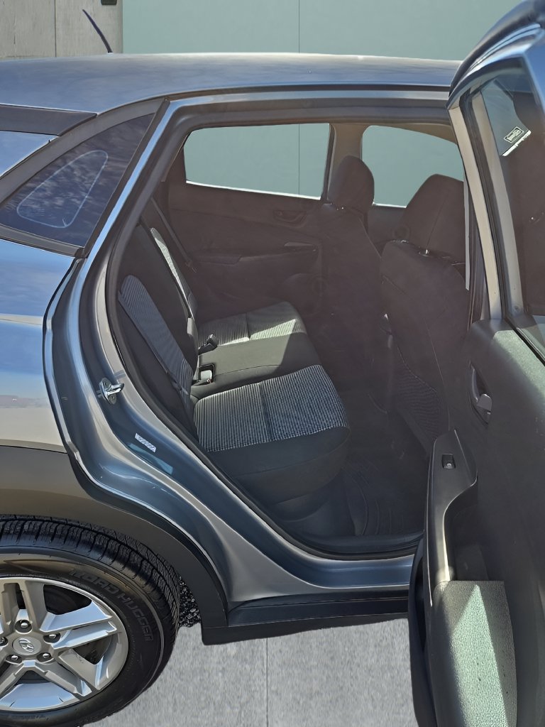 Used 2019 Hyundai Kona SE FWD image 17