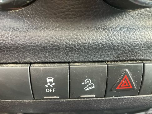 Used 2016 Jeep Wrangler Unlimited Sport w/ Quick Order Package 24S AWD/4WD image 24