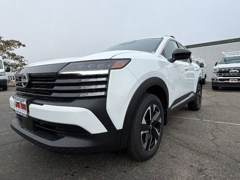 New 2026 Nissan Kicks SV w/ Cold Weather Package image 9