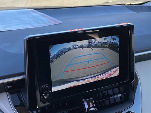 Certified 2025 Toyota Corolla LE image 29