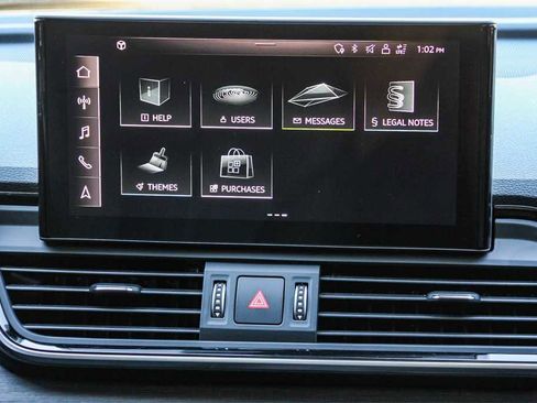 Used 2023 Audi Q5 e Premium Plus w/ Premium Plus Package image 10