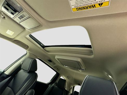 New 2026 Honda Odyssey Touring image 21