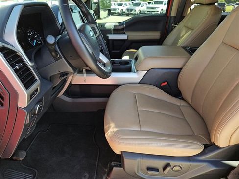 Certified 2022 Ford F250 Lariat w/ Chrome Package image 26