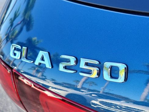 Certified 2022 Mercedes-Benz GLA 250 image 7