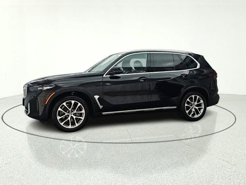 Used 2024 BMW X5 xDrive40i AWD/4WD image 4