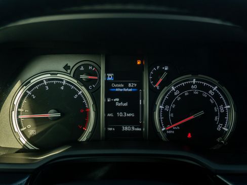Used 2023 Toyota 4Runner TRD Off-Road Premium w/ Off Road Premium Plus Package AWD/4WD image 24