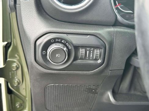 Used 2020 Jeep Wrangler Unlimited Rubicon w/ Quick Order Package 28Y Recon image 19