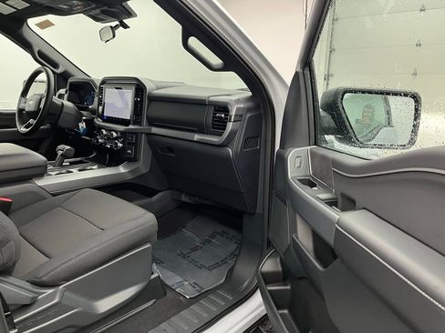 New 2025 Ford F150 XLT w/ Equipment Group 301A Standard image 22