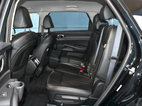 Used 2024 Kia Sorento S AWD/4WD image 21