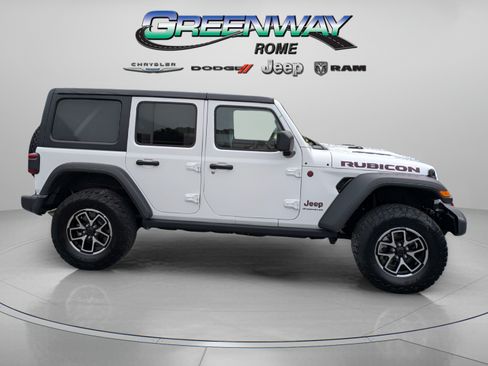 Used 2026 Jeep Wrangler Unlimited Rubicon AWD/4WD image 8