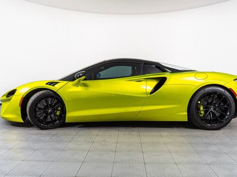 Used 2025 McLaren Artura Spider image 47
