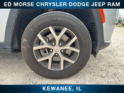 Used 2024 Jeep Grand Cherokee L Limited w/ Luxury Tech Group II AWD/4WD image 16