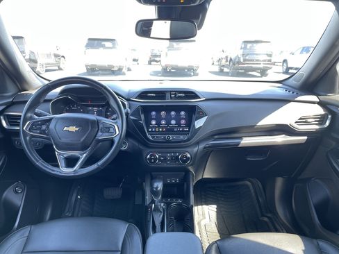 Used 2023 Chevrolet TrailBlazer ACTIV w/ Sun and Liftgate Package FWD image 18
