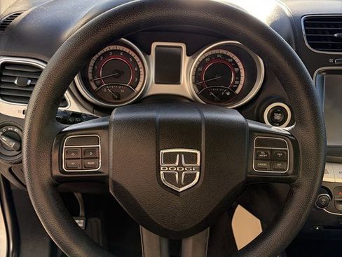 Used 2017 Dodge Journey SXT w/ Safe & Sound Group image 9