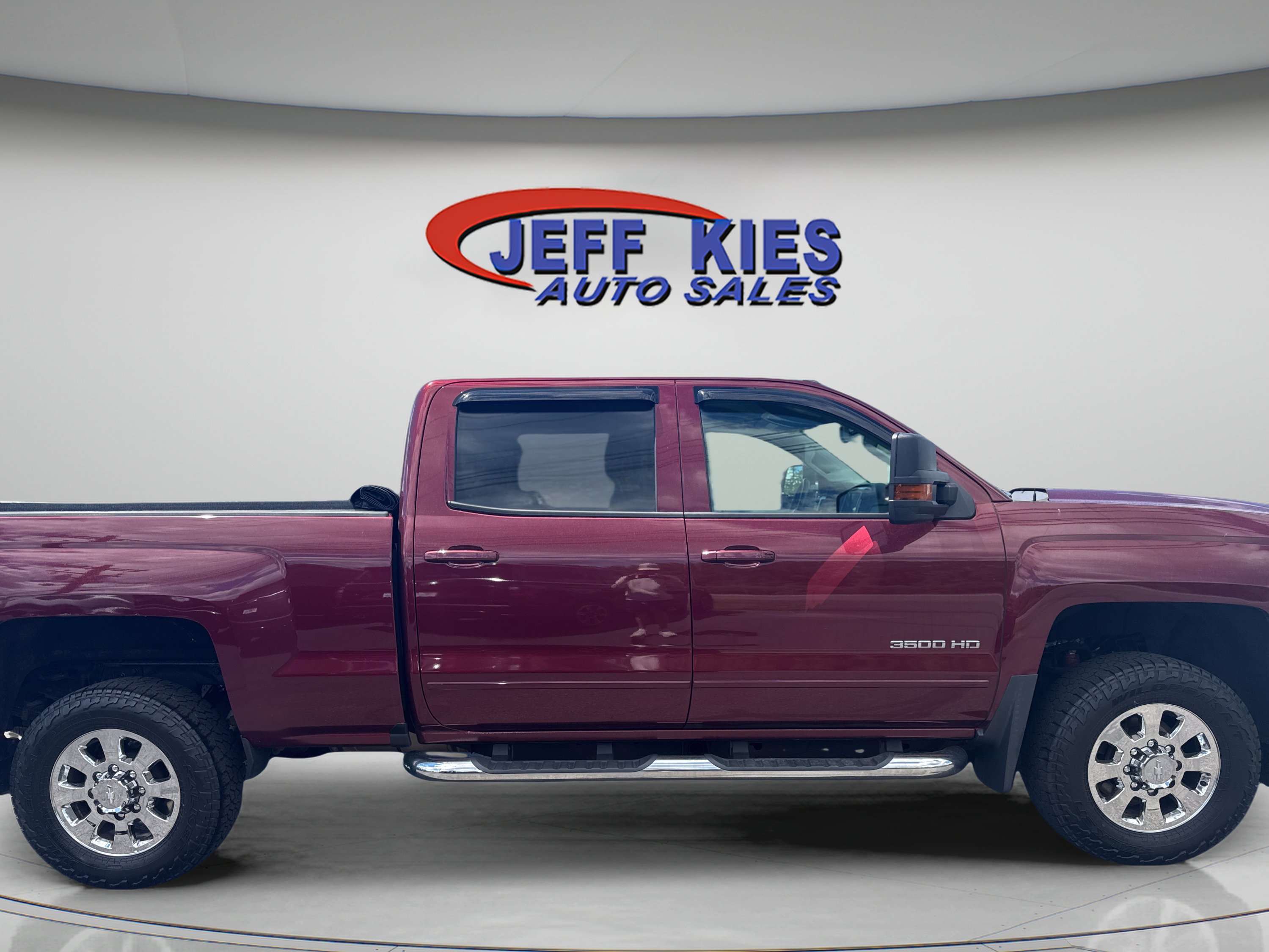 Used 2017 Chevrolet Silverado 3500 LT AWD/4WD image 3