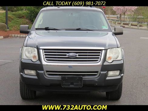 Used 2010 Ford Explorer XLT image 5