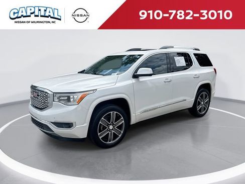Used 2018 GMC Acadia Denali w/ Technology Package FWD image 1