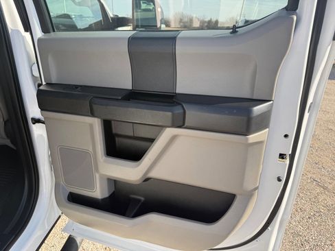 Used 2018 Ford F250 XL w/ STX Appearance Package image 29