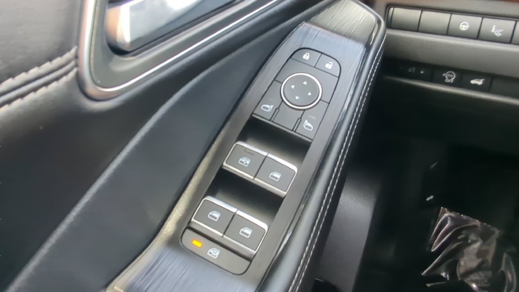 Certified 2023 Nissan Rogue Platinum w/ Platinum Premium Package FWD image 20