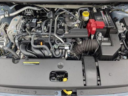 Certified 2025 Nissan Sentra SR FWD image 22