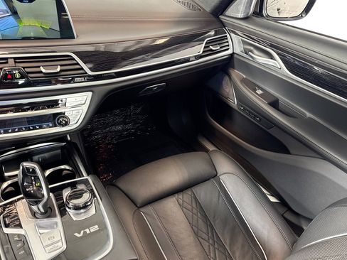 Used 2019 BMW M760i xDrive w/ Luxury Rear Seating Package image 23