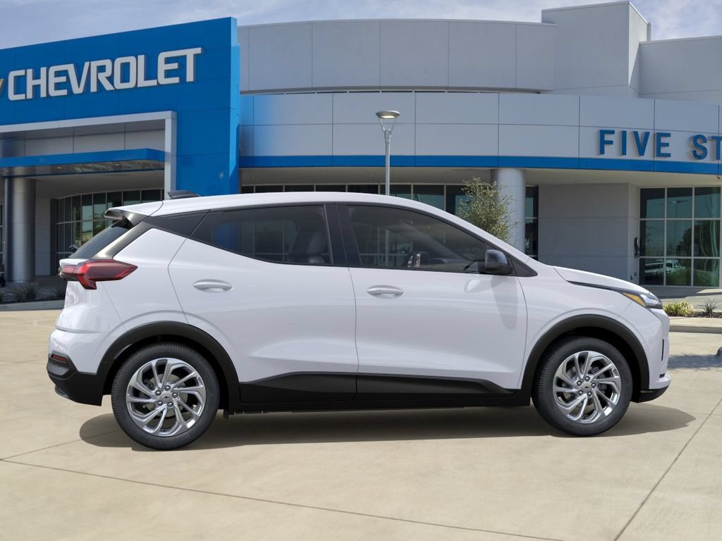 New 2027 Chevrolet Bolt LT FWD image 5