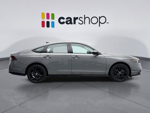 Used 2025 Honda Accord SE image 6