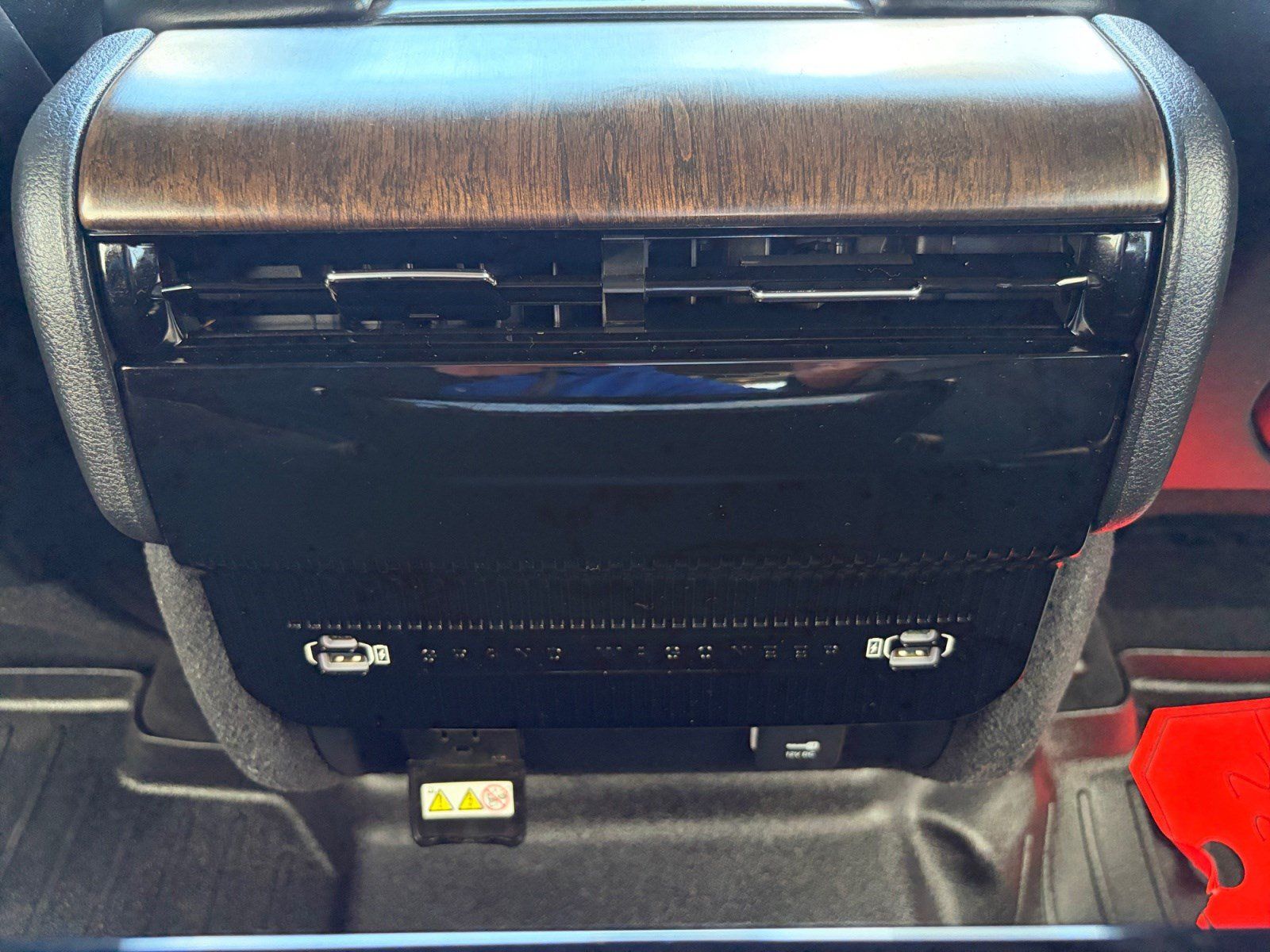Used 2022 Jeep Grand Wagoneer Series I AWD/4WD image 28