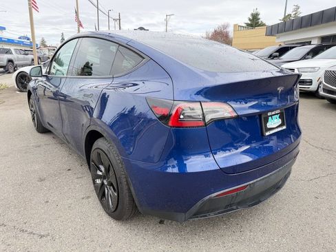 Used 2021 Tesla Model Y Long Range image 4