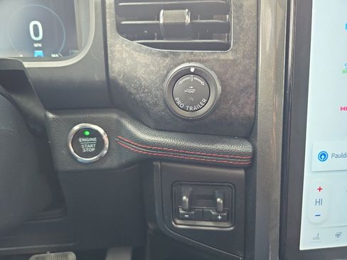 Used 2024 Ford Expedition Max Limited image 25