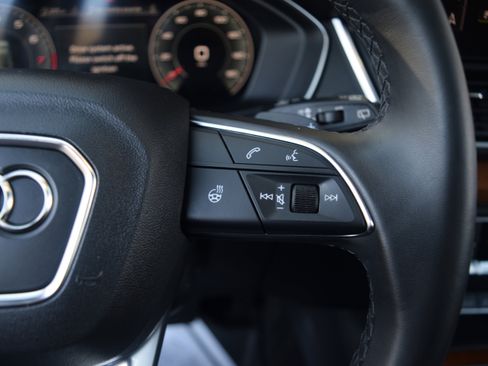 Used 2021 Audi Q5 Premium Plus image 5