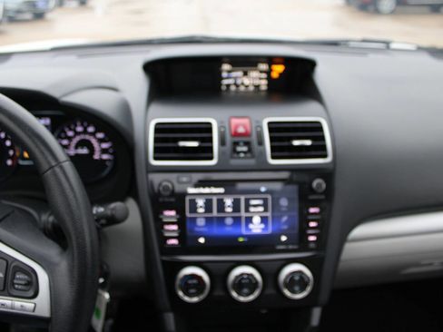 Used 2018 Subaru Forester 2.5i Premium image 15