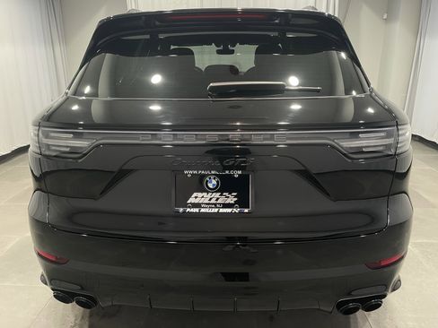 Used 2023 Porsche Cayenne GTS image 6