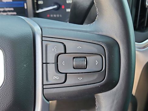 Used 2021 GMC Sierra 1500 SLT w/ X31 Off-Road Package AWD/4WD image 19