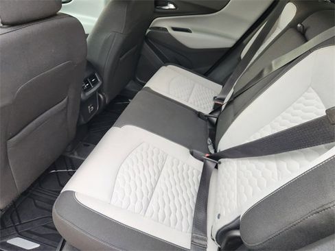Used 2019 Chevrolet Equinox LS w/ LS Convenience Package FWD image 31