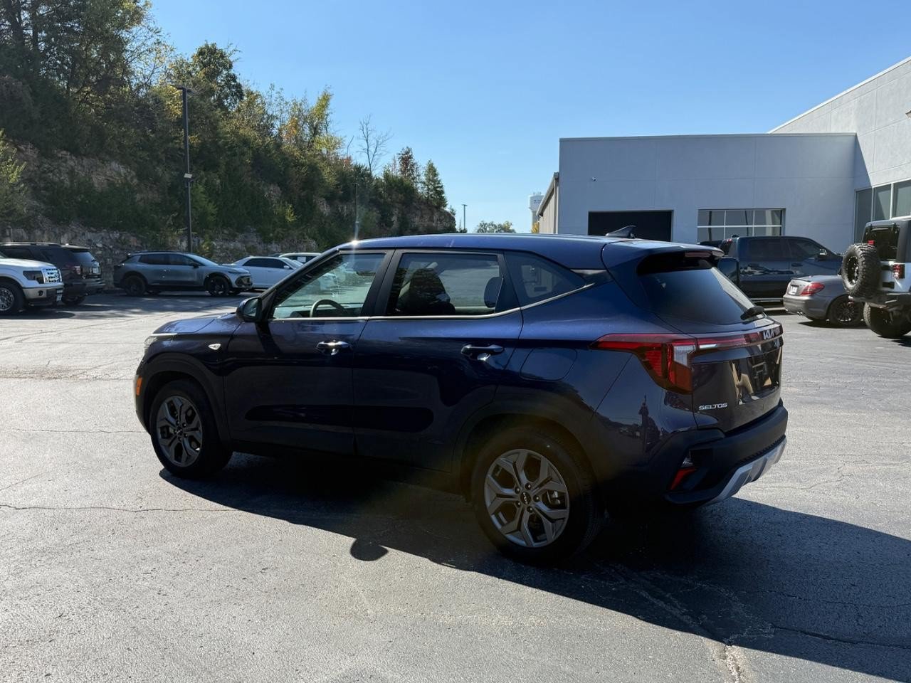 Used 2026 Kia Seltos LX FWD image 5