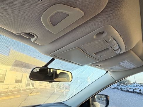 Used 2016 Nissan Rogue SL w/ SL Premium Package FWD image 31