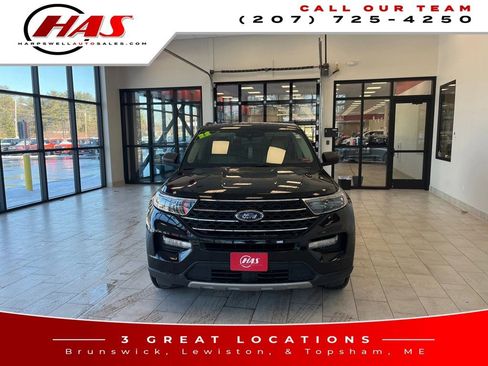 Used 2022 Ford Explorer XLT w/ Equipment Group 202A image 9