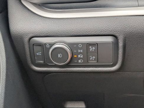 Used 2022 Ford Explorer XLT w/ Equipment Group 202A RWD image 22