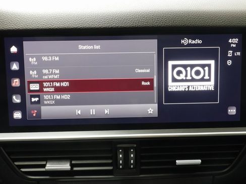 Used 2022 Porsche Cayenne Platinum Edition image 10