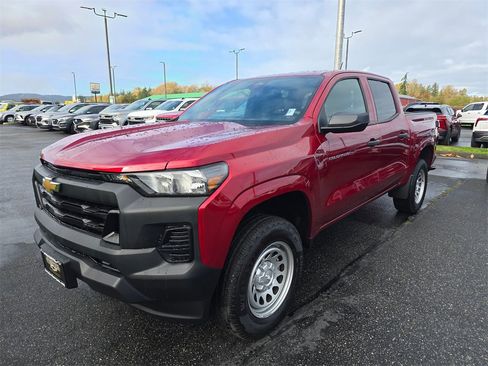 Used 2024 Chevrolet Colorado W/T w/ WT Convenience Package II image 9